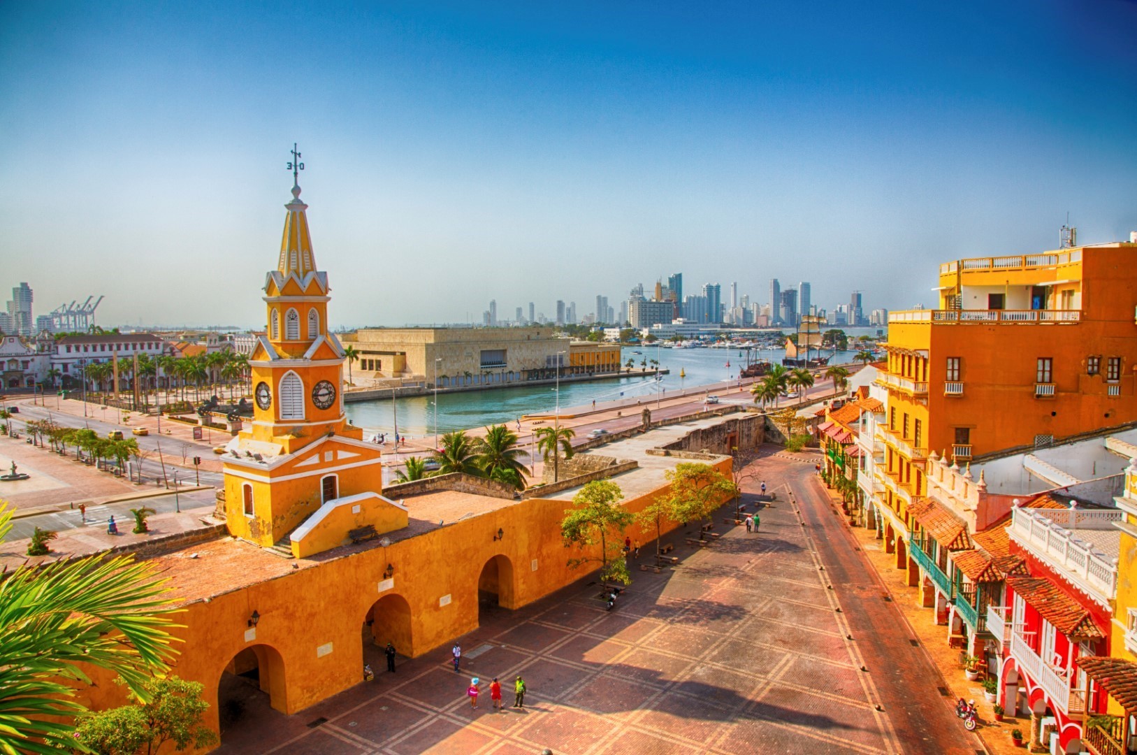 CARTAGENA DE INDIAS - DRAGULJ LATINSKE AMERIKE - La Vie De Luxe